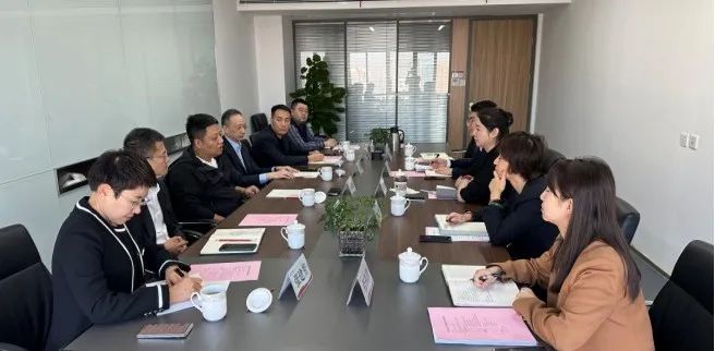 西安投資控股副總經(jīng)理王一梅會(huì)見興業(yè)銀行西安分行黨委委員、副行長(zhǎng)一行