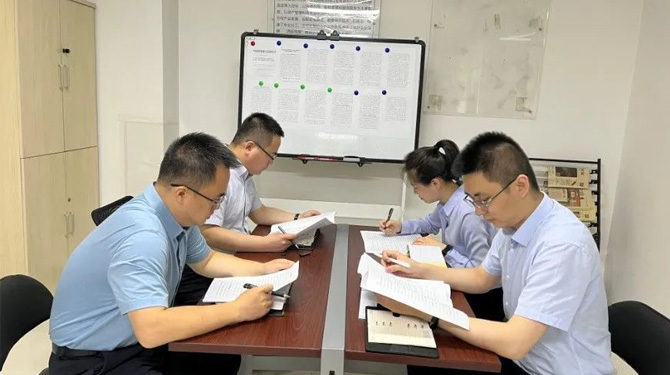 扶貧基金黨支部、第八黨支部、第四黨支部開展主題活動