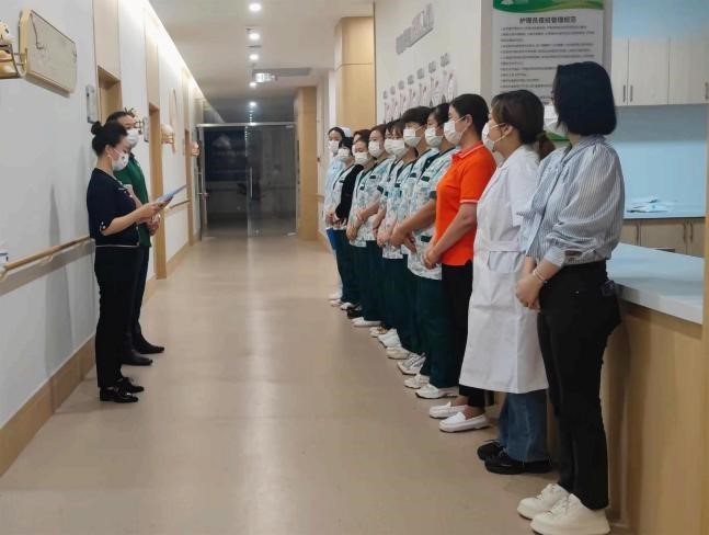 疫情防控不松懈，應(yīng)急演練筑防線