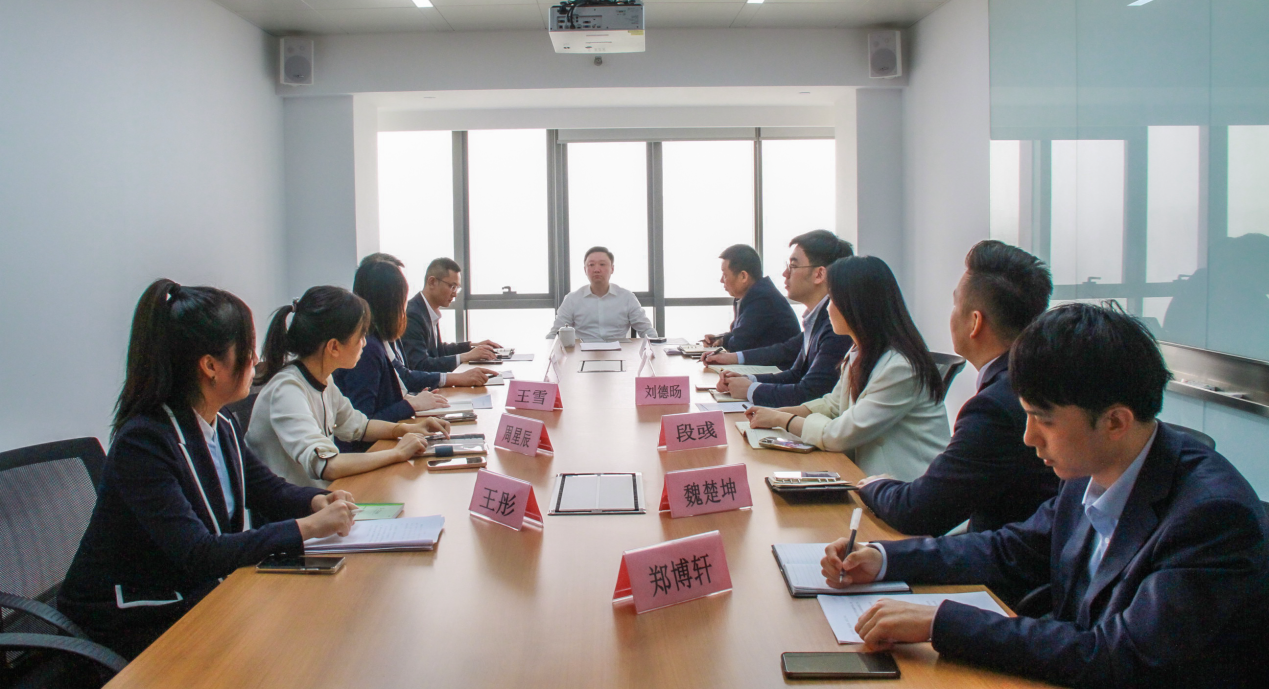 公司黨委書記、董事長(zhǎng)杜巖岫調(diào)研投行業(yè)務(wù)部